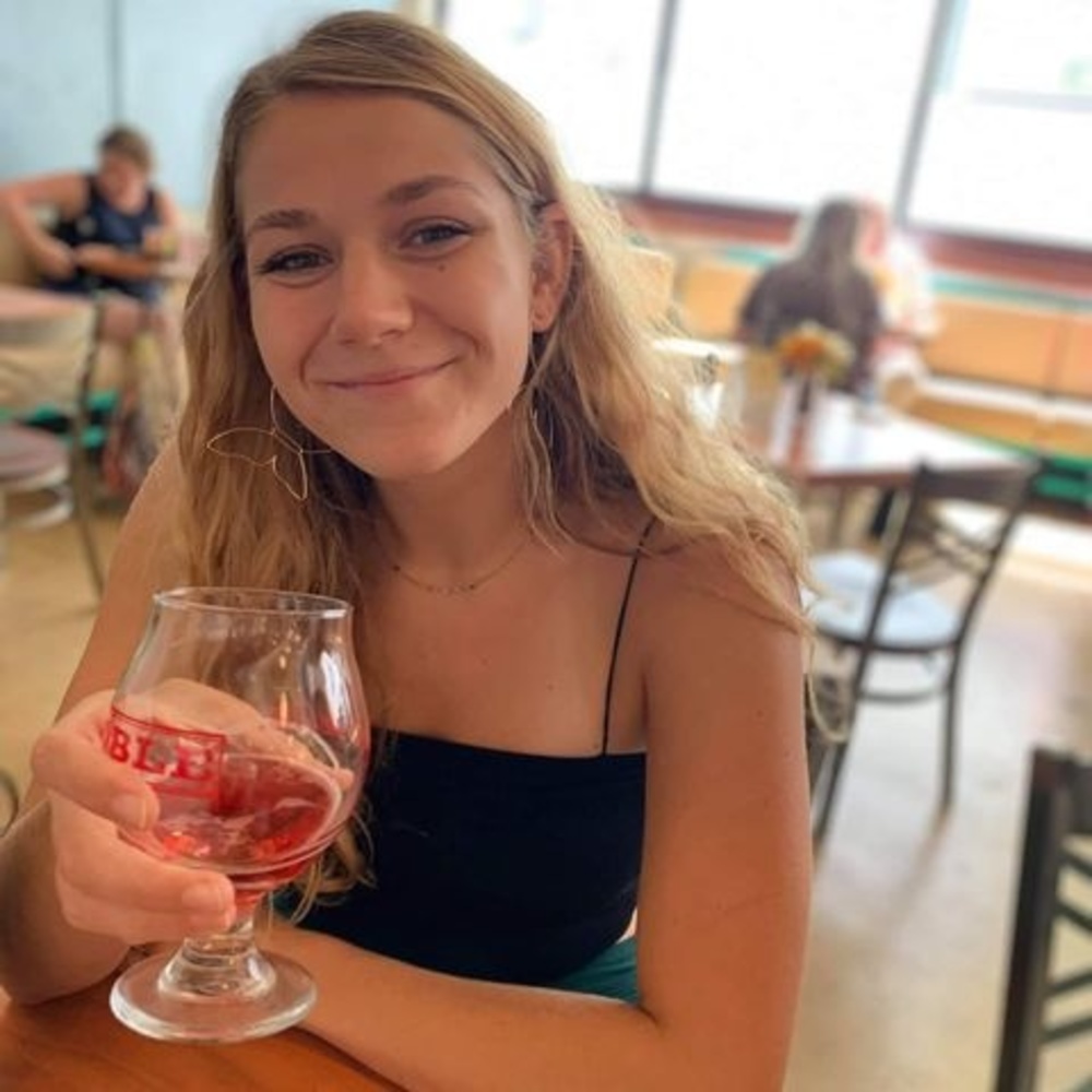 Meet your Posher, Etta